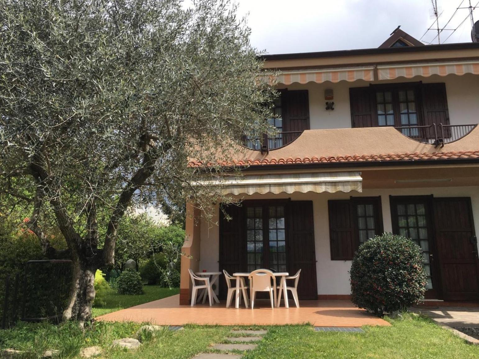 Villa Luisa Gorle Екстериор снимка